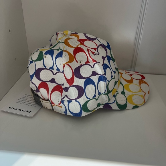 🌈 Coach Rainbow Signature Baseball Hat - Picture 3 of 6